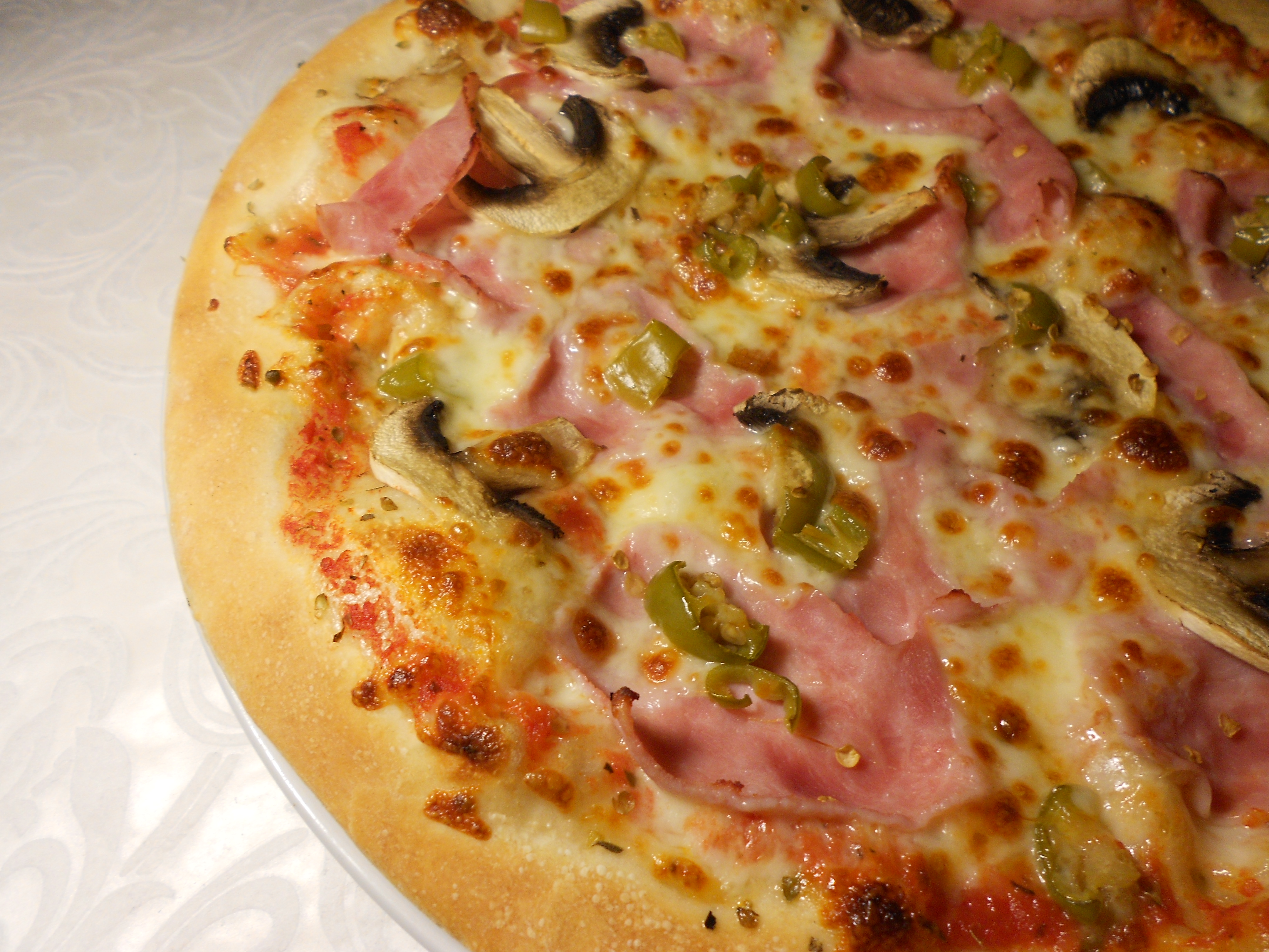 4. Pizza Quatro